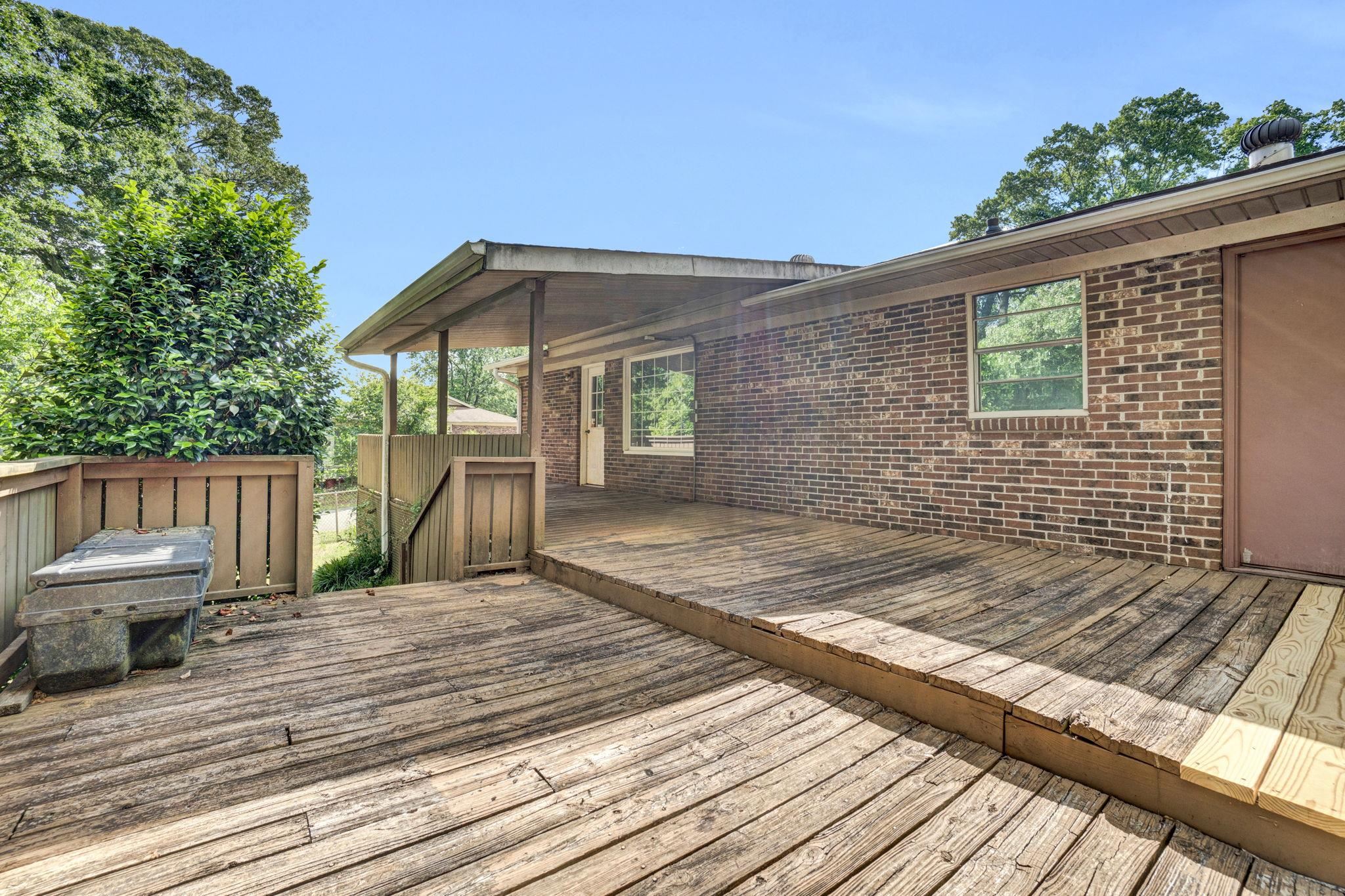 211 Skyline Road Greer, SC 29651 - Photo 35 of 41 Gallery Image 35