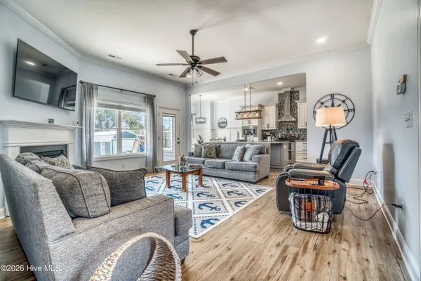 $669,000 | 266 Ennett Lane, Sneads Ferry, NC 28460