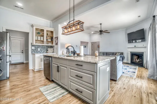 $669,000 | 266 Ennett Lane, Sneads Ferry, NC 28460