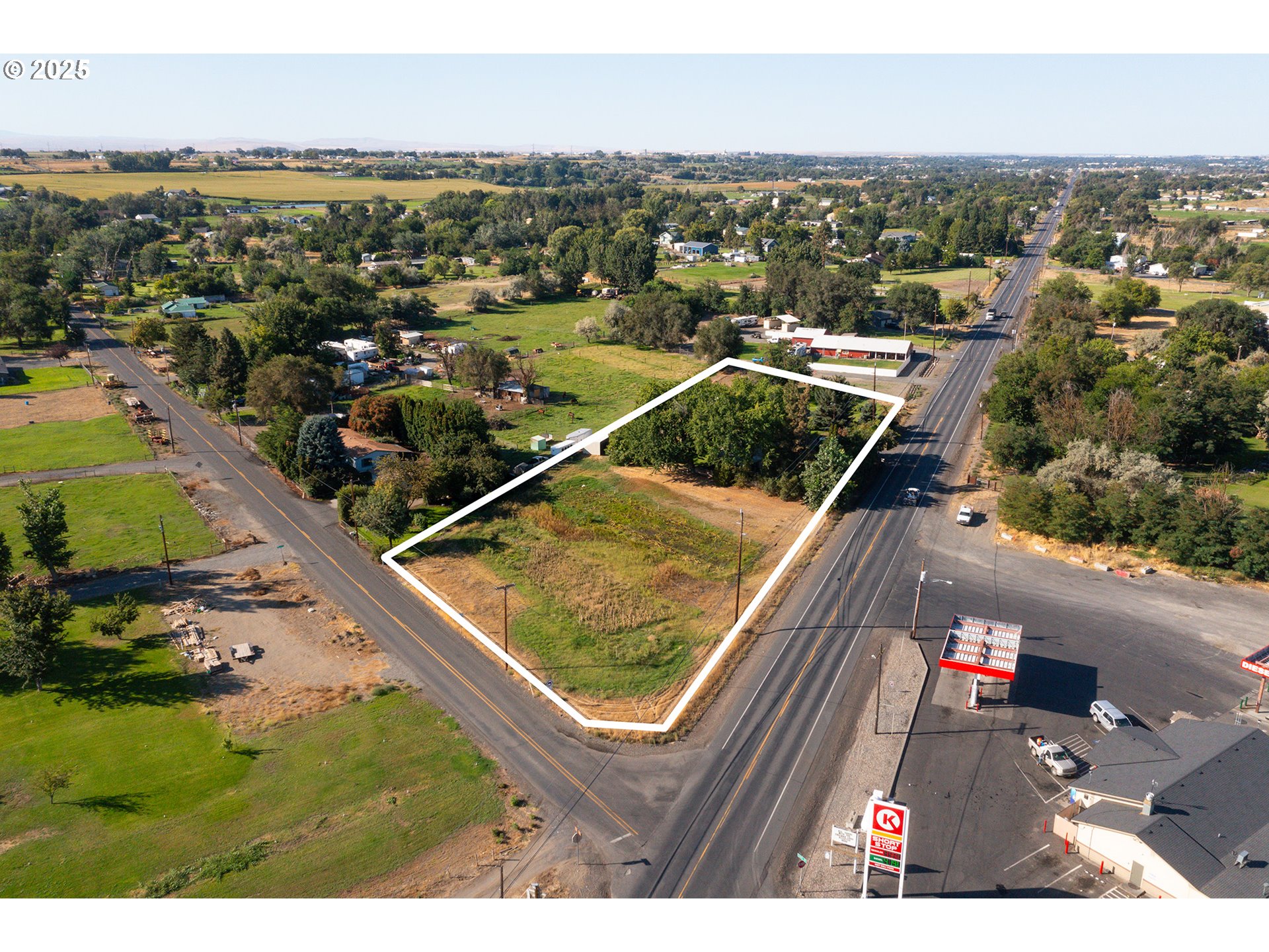 32534 Diagonal Boulevard Hermiston, OR 97838 - Photo 33 of 35 a view of a city