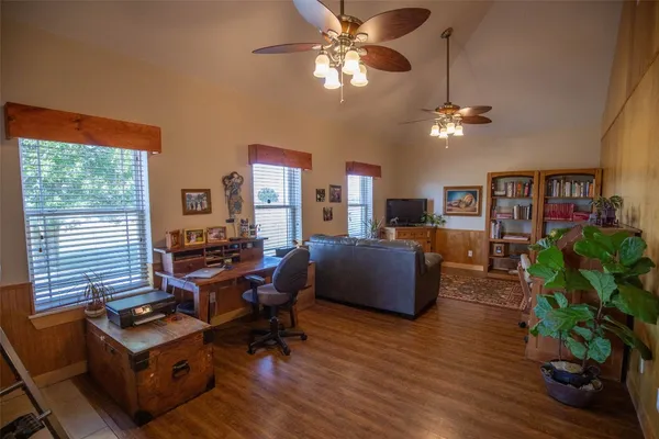 $1,100,000 | 734 Farm To Market 485, Cameron, TX 76520