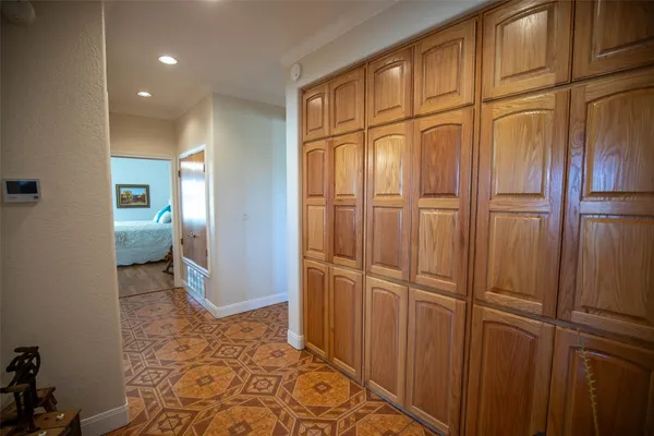 $1,100,000 | 734 Farm To Market 485, Cameron, TX 76520