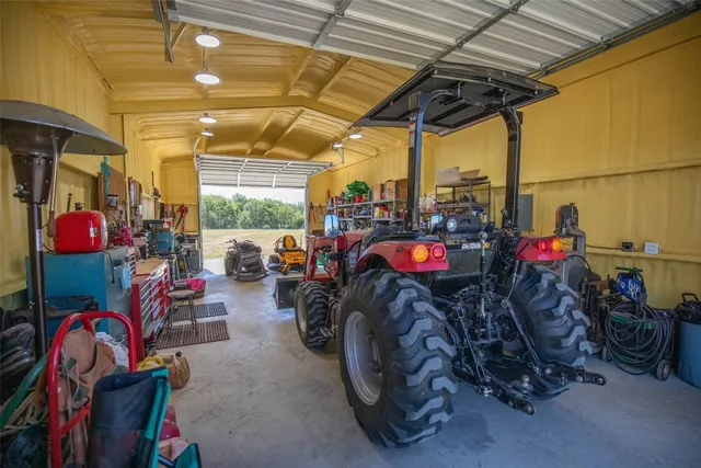 $1,100,000 | 734 Farm To Market 485, Cameron, TX 76520