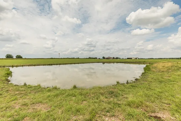 $1,100,000 | 734 Farm To Market 485, Cameron, TX 76520