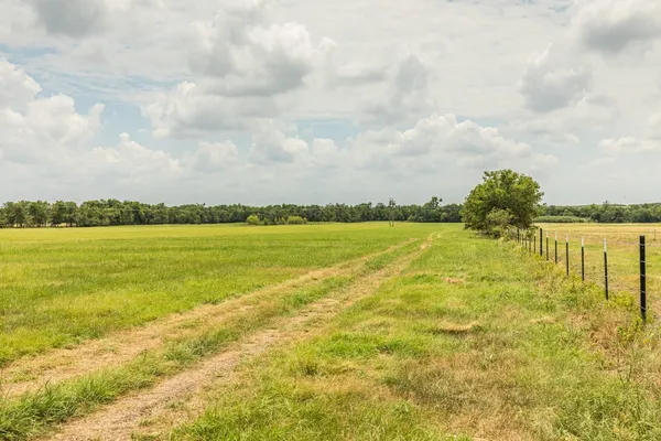 $1,100,000 | 734 Farm To Market 485, Cameron, TX 76520