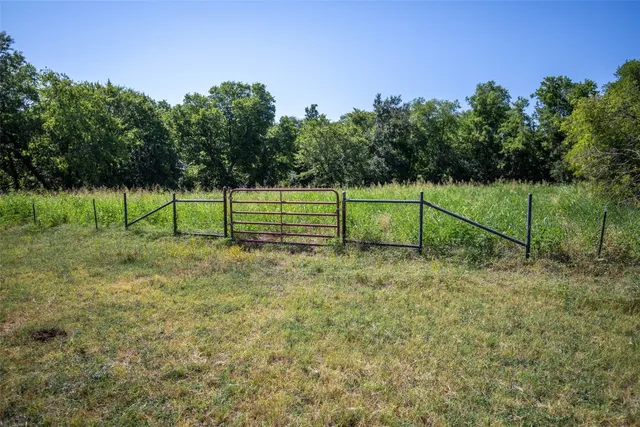 $1,100,000 | 734 Farm To Market 485, Cameron, TX 76520
