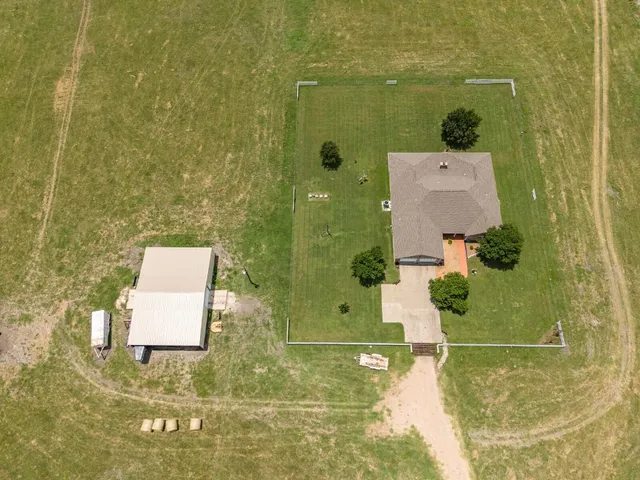 $1,100,000 | 734 Farm To Market 485, Cameron, TX 76520