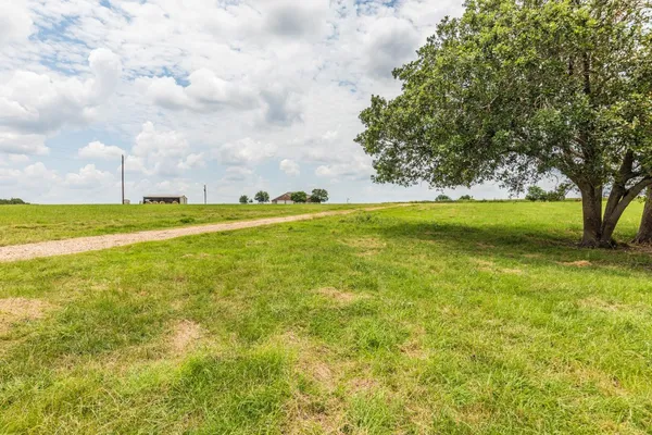 $1,100,000 | 734 Farm To Market 485, Cameron, TX 76520
