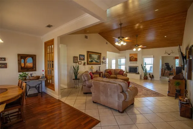 $1,100,000 | 734 Farm To Market 485, Cameron, TX 76520