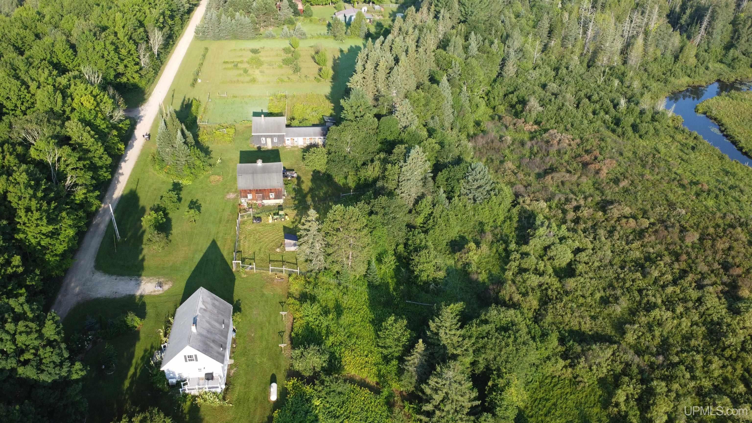 3054 Country Lane Rd Road Eben Junction, MI 49825 - Photo 7 of 78 Gallery Image 7