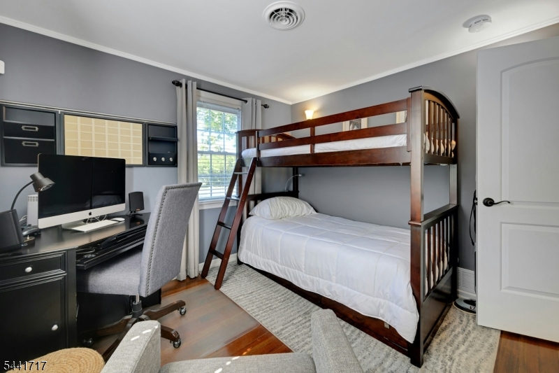215 Mountainview Road Warren, NJ 07059 - Photo 21 of 37