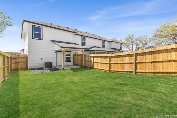 $1,495 | 227 Bonnie Bend, San Antonio, TX 78253