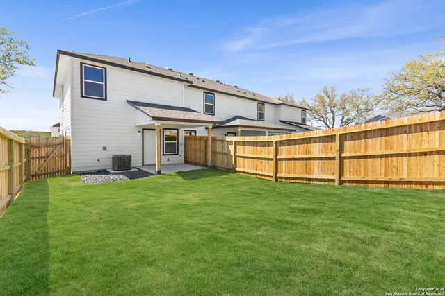 $1,495 | 227 Bonnie Bend, San Antonio, TX 78253