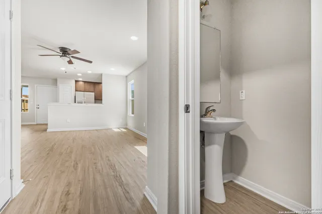 $1,495 | 227 Bonnie Bend, San Antonio, TX 78253