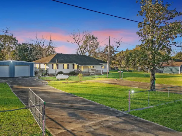 $349,900 | 9313 Highway 61, Hankamer, TX 77560