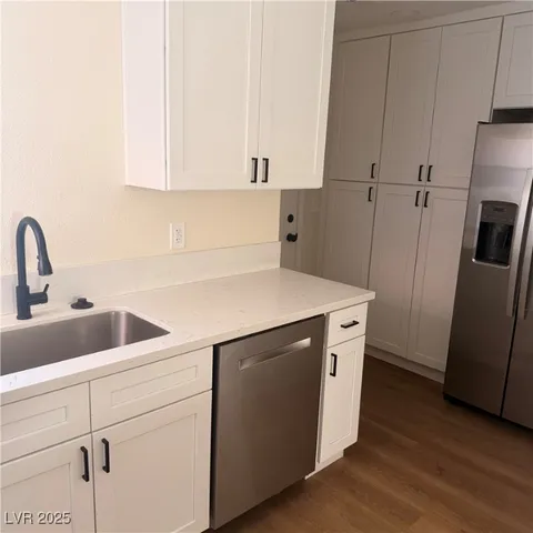 $2,400 | 7909 Mt Shasta Circle, Las Vegas, NV 89145