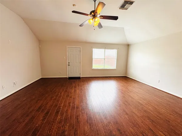 $2,075 | 5935 Wildbriar Lane, Richmond, TX 77469