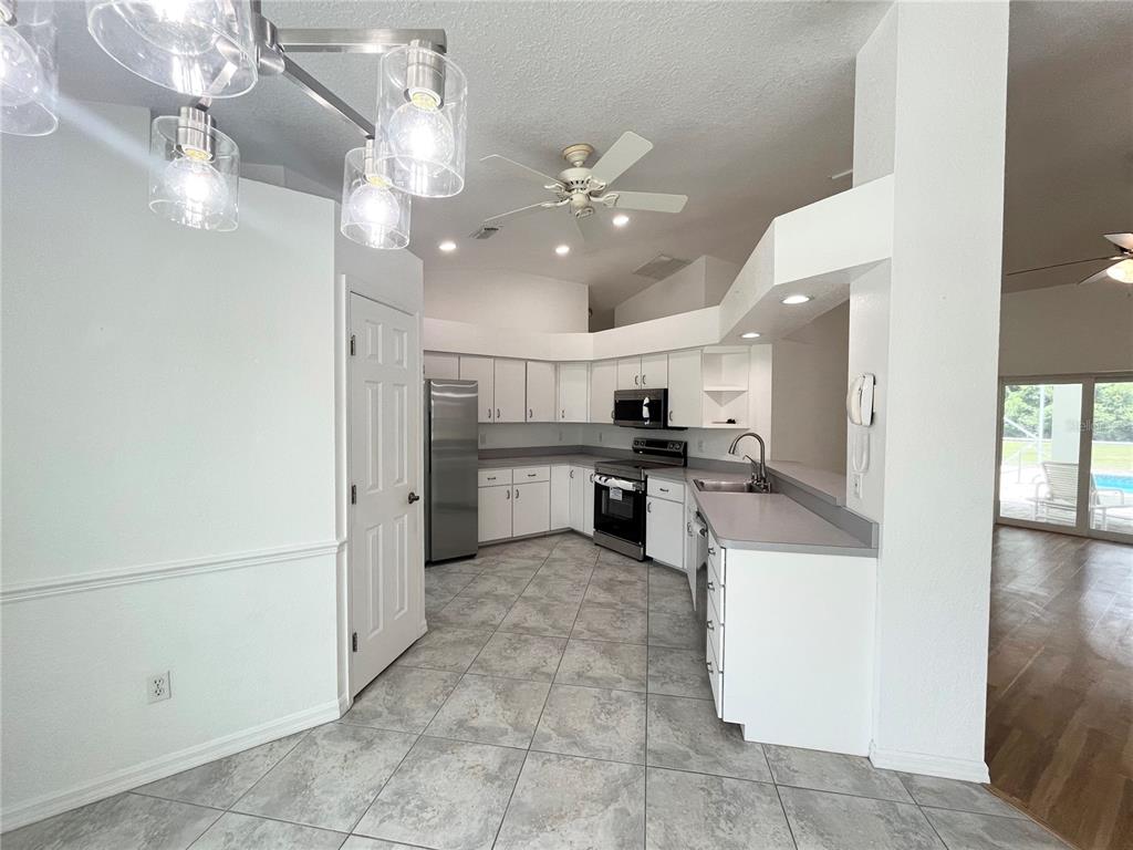 7558 Southwest 103rd Loop Ocala, FL 34476 - Photo 4 of 29