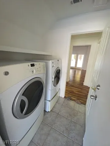 $2,450 | 8629 Copper Falls Avenue, Las Vegas, NV 89129