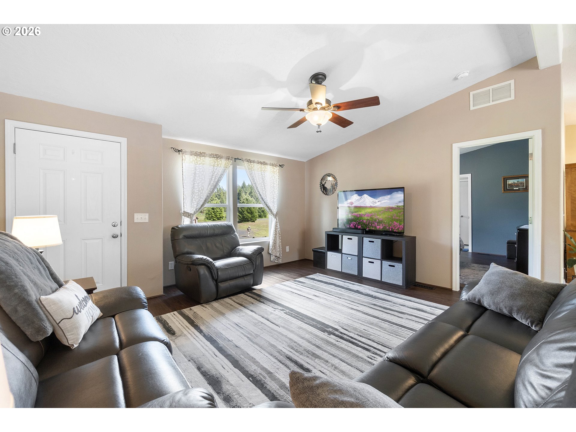 252 Blackledge Road Carson, WA 98610 - Photo 5 of 46