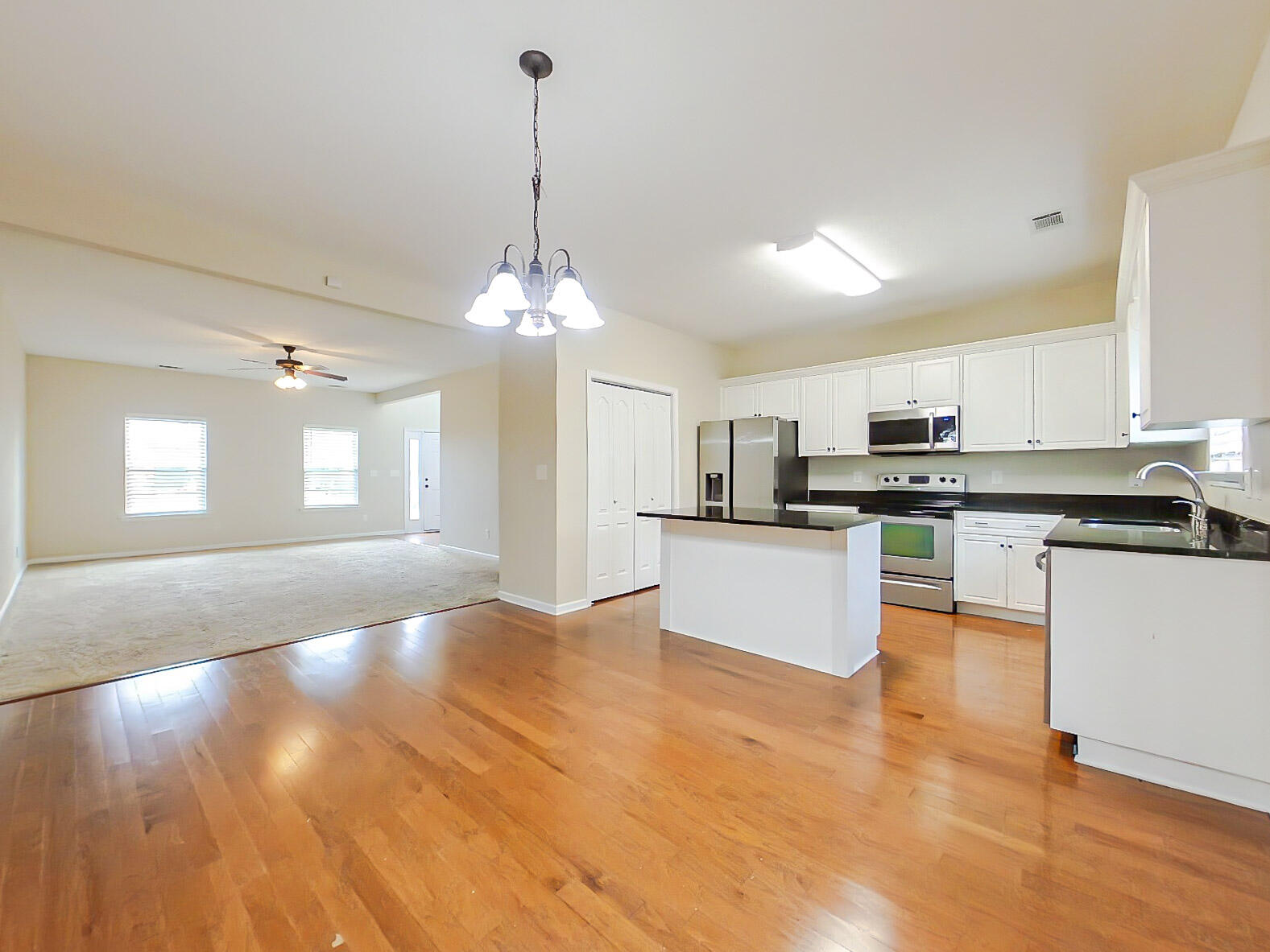 532 Capstone Way Grovetown, GA 30813 - Photo 11 of 28 18-Dining Room - 2026-05-01T134533