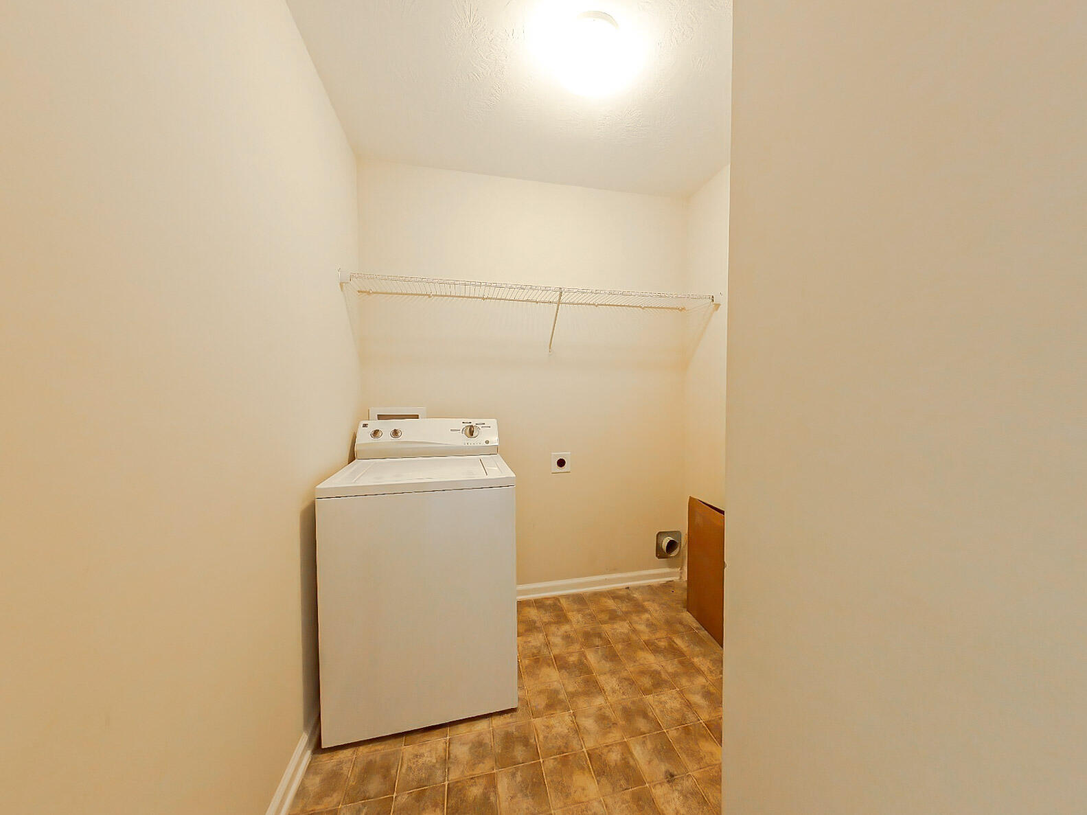 532 Capstone Way Grovetown, GA 30813 - Photo 27 of 28 4-Laundry Room (58)