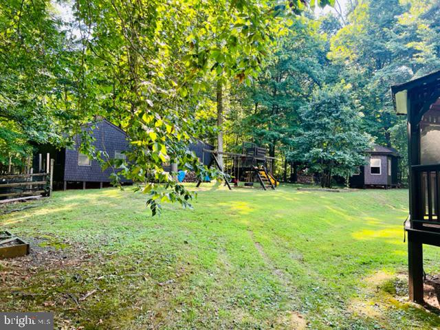 348 Pineville Road Newtown, PA 18940 - Photo 19 of 25 Back yard