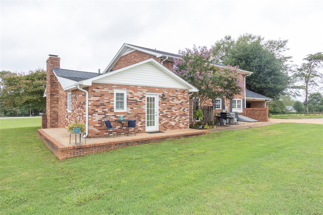 2001 Burns Bridge Road Anderson, SC 29625 - Photo 33 of 49 Gallery Image 33