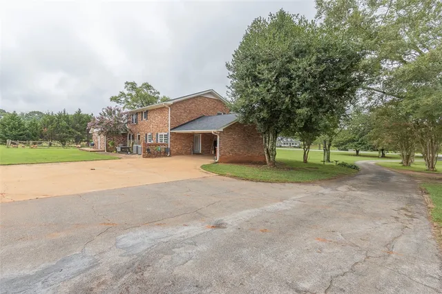 $750,000 | 2001 Burns Bridge Road, Anderson, SC 29625