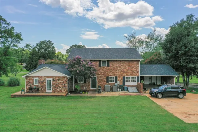 $750,000 | 2001 Burns Bridge Road, Anderson, SC 29625