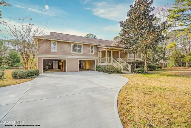 $735,000 | 1812 Dolphin Row Drive, Beaufort, SC 29906