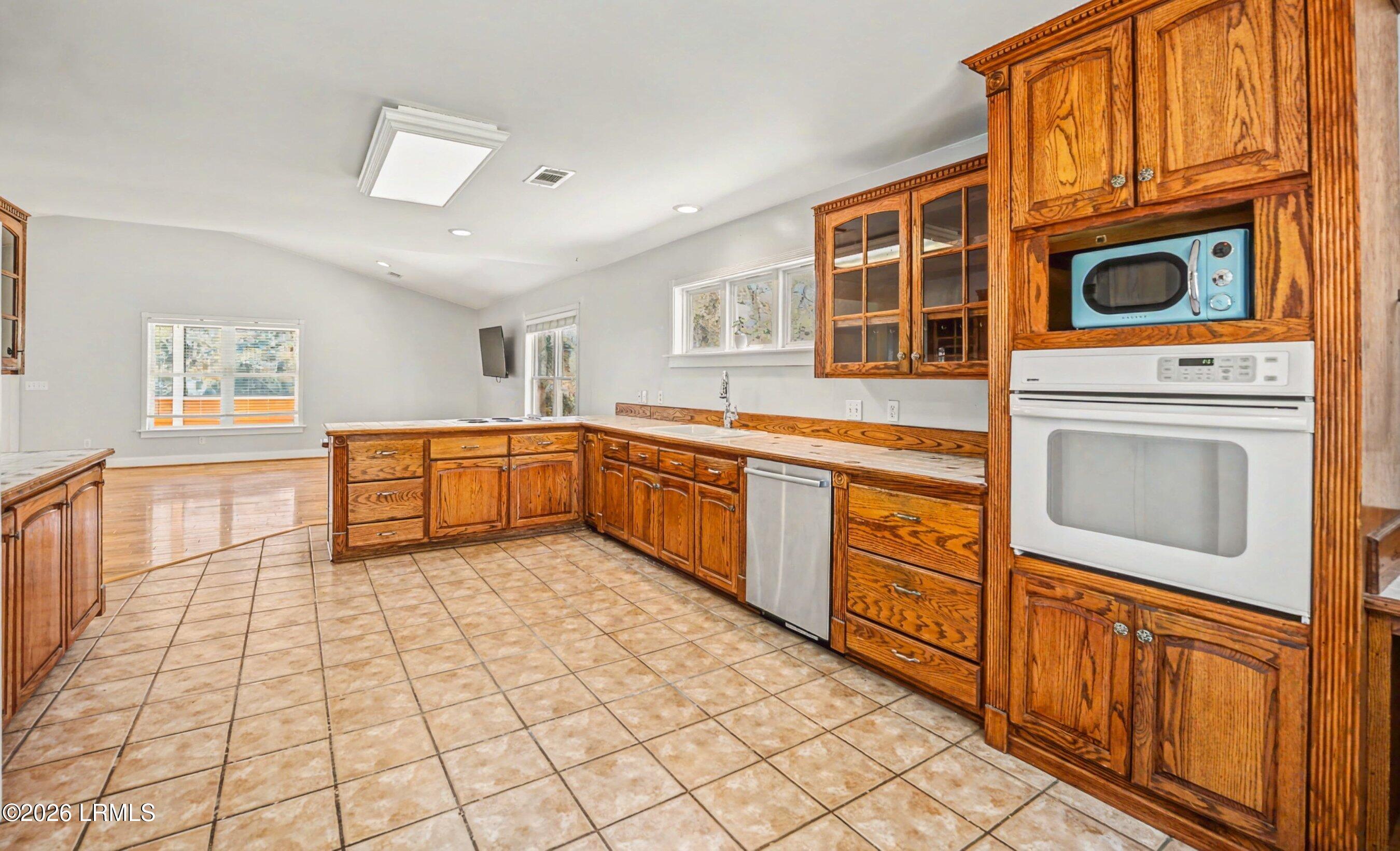 1812 Dolphin Row Drive Beaufort, SC 29906 - Photo 22 of 78 DSC03395.jpg-SMALL