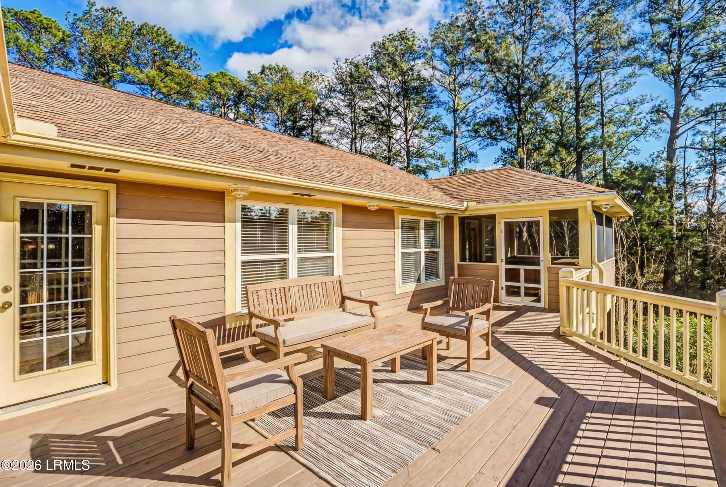 1812 Dolphin Row Drive Beaufort, SC 29906 - Photo 5 of 78 image-3x2-2528x1696