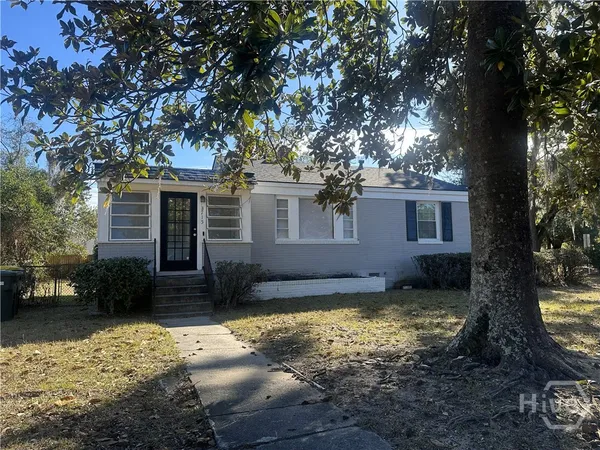 $1,995 | 3715 Skidaway Road, Savannah, GA 31404