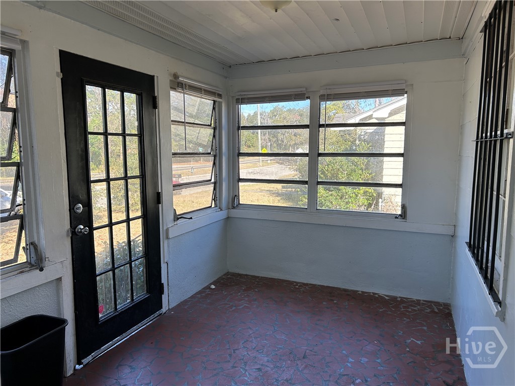 3715 Skidaway Road Savannah, GA 31404 - Photo 5 of 18