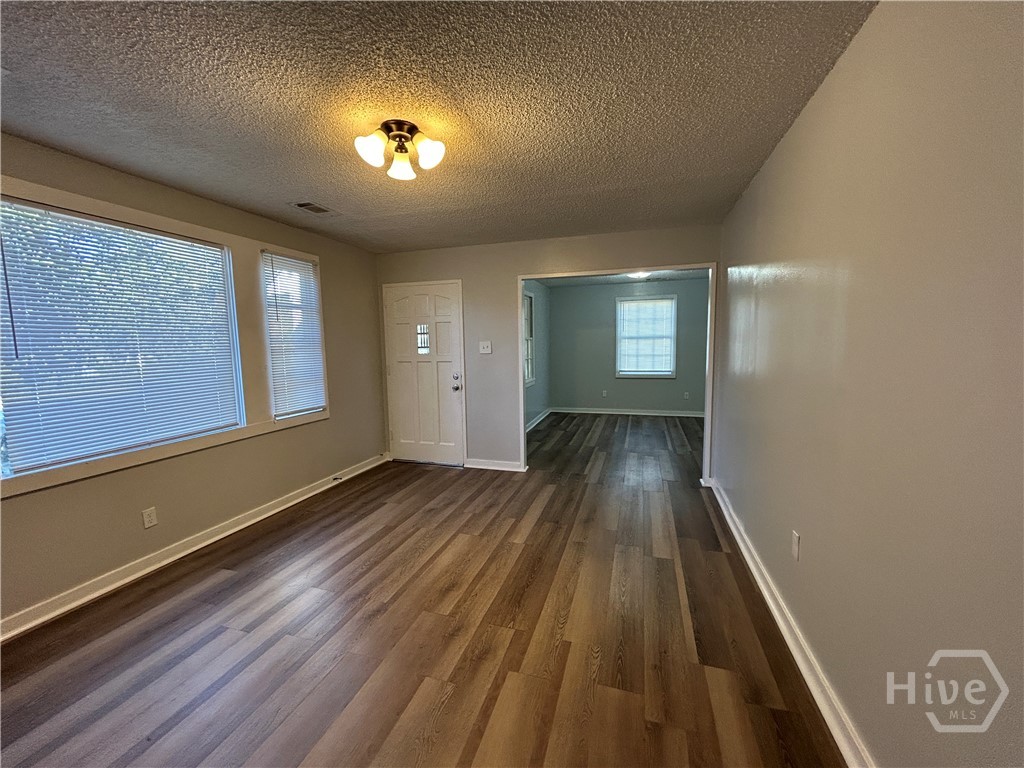 3715 Skidaway Road Savannah, GA 31404 - Photo 6 of 18