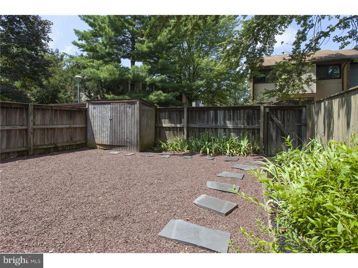263 Bolton Road Hightstown, NJ 08520 - Photo 10 of 25 Exterior Back