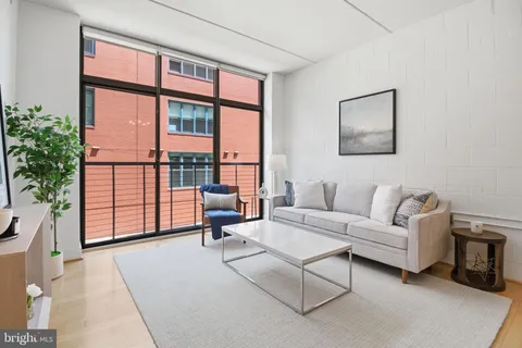 $599,900 | 1529 14th Street Northwest, Unit 202, Washington, DC 20005