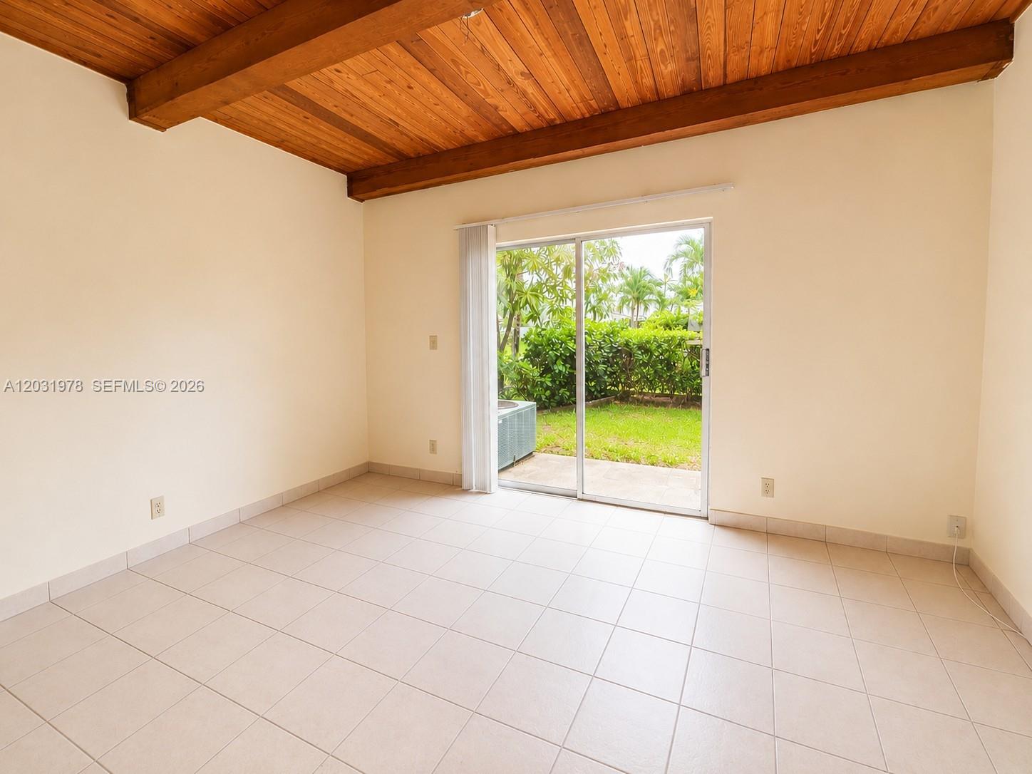 3719 Riverside Drive Coral Springs, FL 33065 - Photo 8 of 19