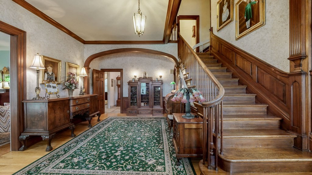 505 Walnut Street Paris, TN 38242 - Photo 4 of 54 a view of entryway and hall with wooden floor