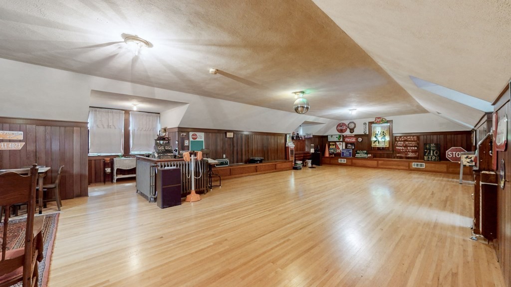 505 Walnut Street Paris, TN 38242 - Photo 41 of 54 a view of a living room and a livingroom