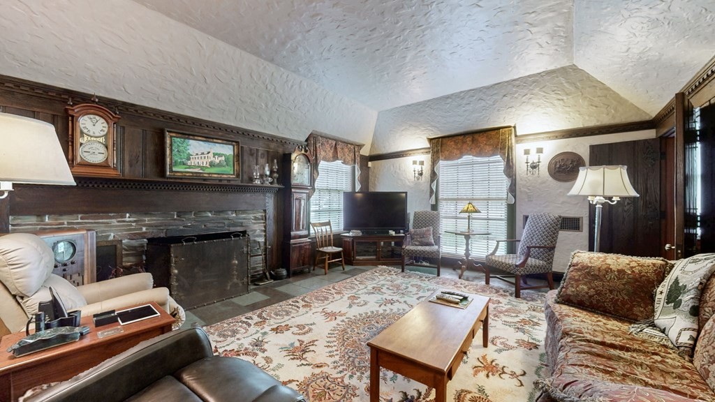 505 Walnut Street Paris, TN 38242 - Photo 5 of 54 a living room with furniture and a fireplace