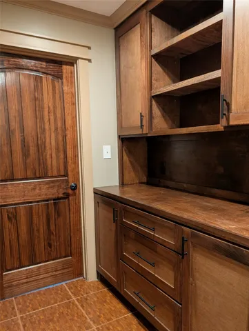 a view of walk in closet