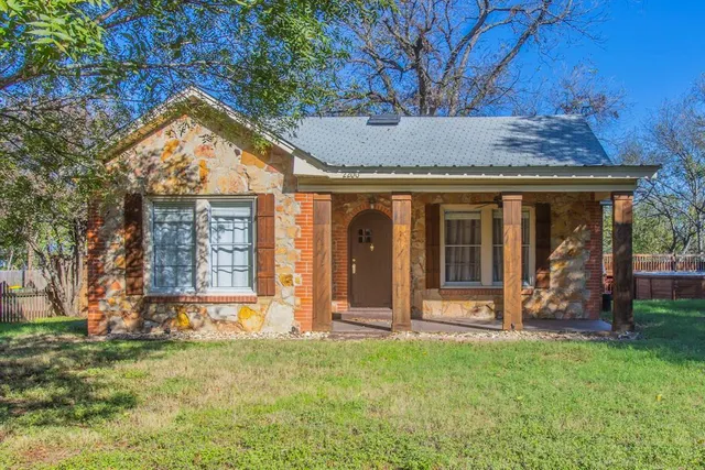 $1,475 | 2200 Montrose Street, Bellmead, TX 76705