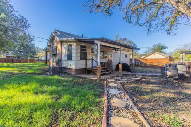 $1,475 | 2200 Montrose Street, Bellmead, TX 76705