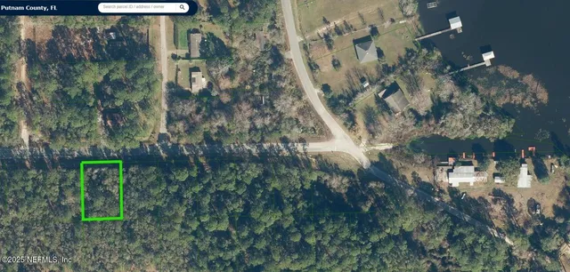 a view of a outdoor space and a yard