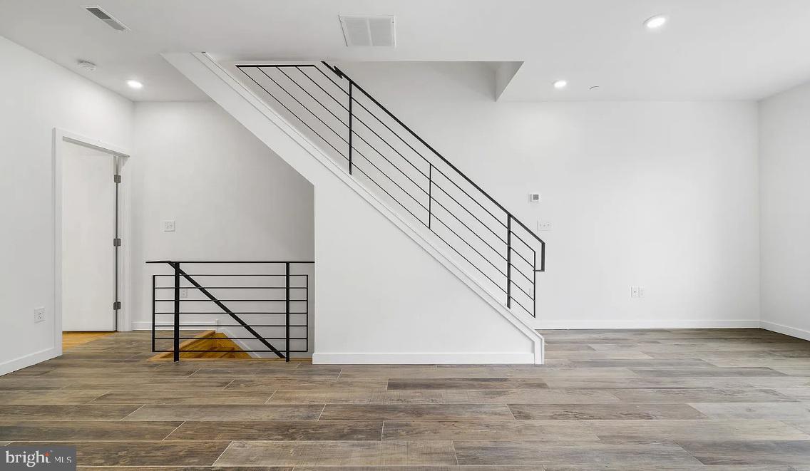 300 Budd Street, Unit D2 Philadelphia, PA 19104 - Photo 15 of 23 a view of an entryway