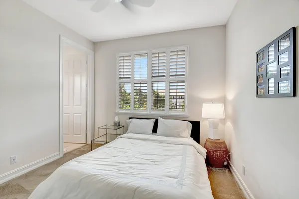 $4,500 | 122 Southwest 1st Avenue, Delray Beach, FL 33444