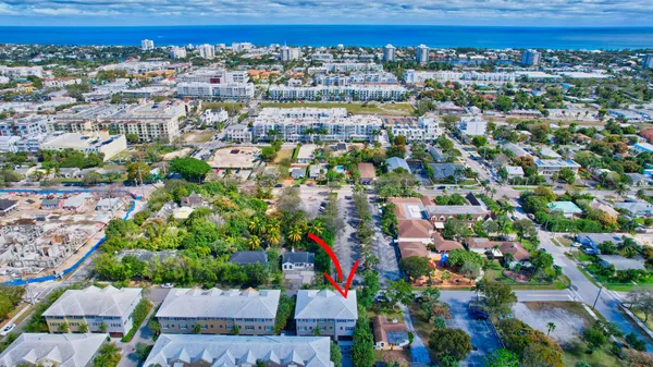 $4,500 | 122 Southwest 1st Avenue, Delray Beach, FL 33444