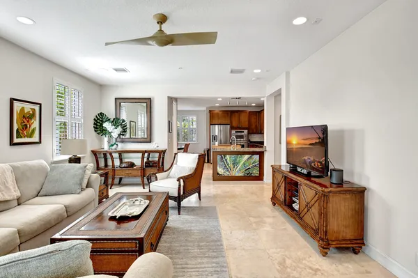 $4,500 | 122 Southwest 1st Avenue, Delray Beach, FL 33444